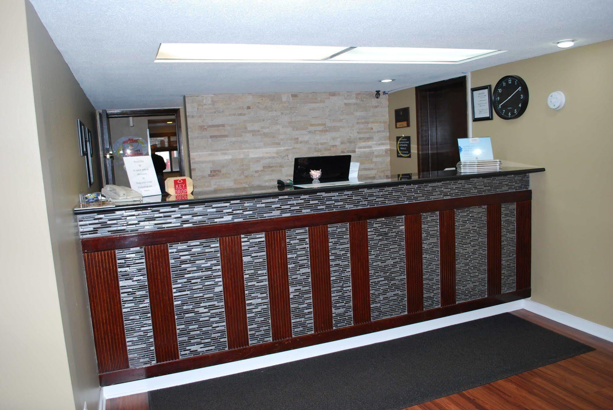 Hotel Super 8 By Wyndham Eau Claire Wi Exterior foto